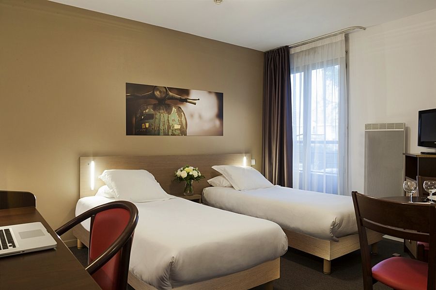 Comfort Suites Le-Port-Marly Paris Ouest Le Port-Marly Exterior photo