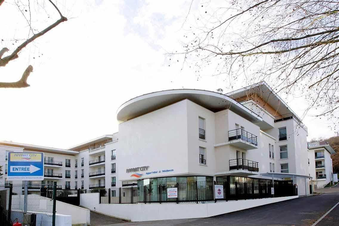 Comfort Suites Le-Port-Marly Paris Ouest Le Port-Marly Exterior photo