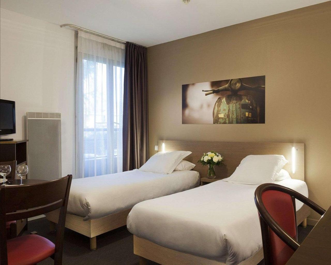 Comfort Suites Le-Port-Marly Paris Ouest Le Port-Marly Exterior photo