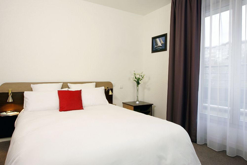 Comfort Suites Le-Port-Marly Paris Ouest Le Port-Marly Exterior photo